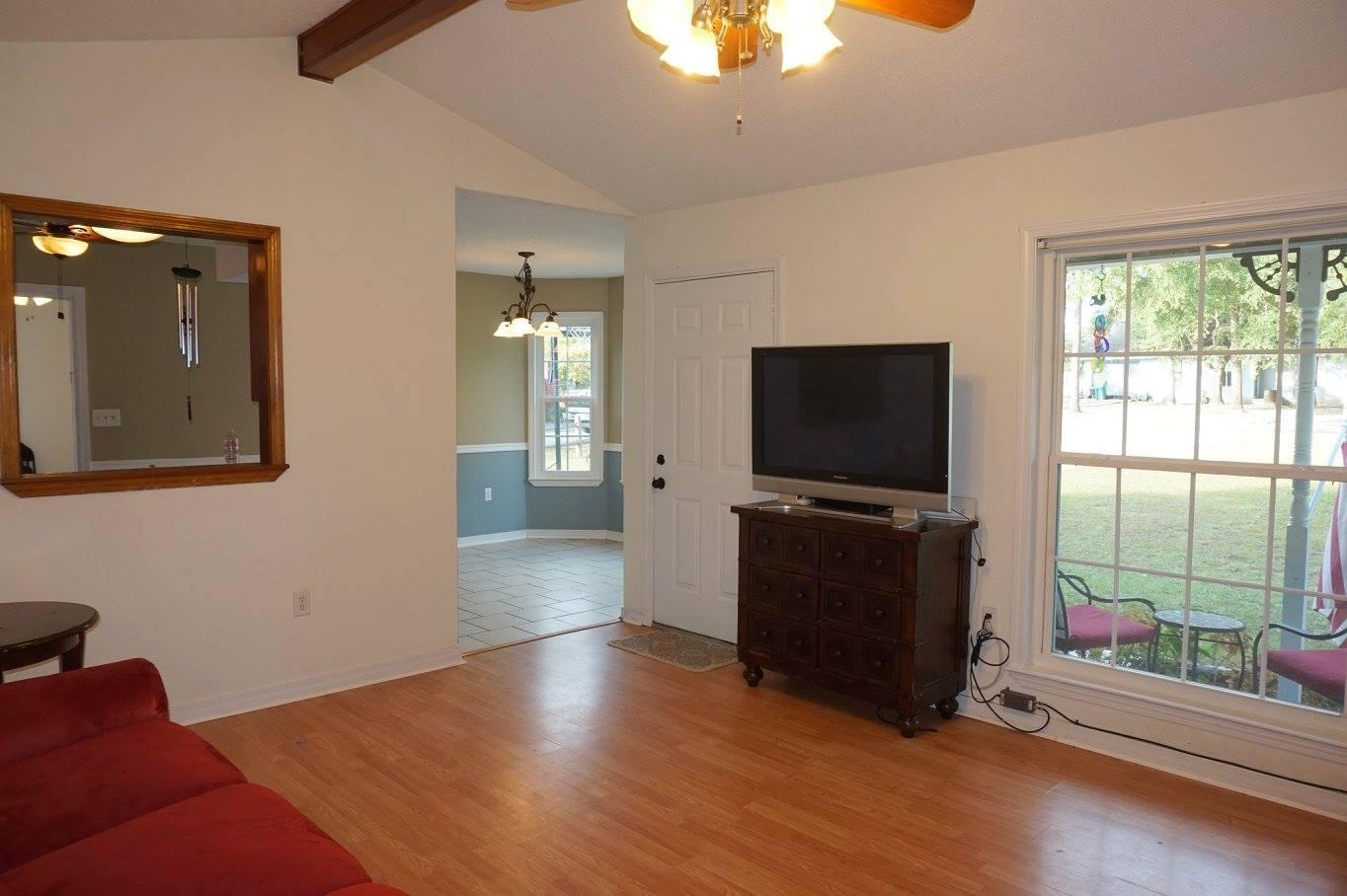 309 John King Road Crestview, FL 32539 - Photo 7 of 23 Gallery Image 7