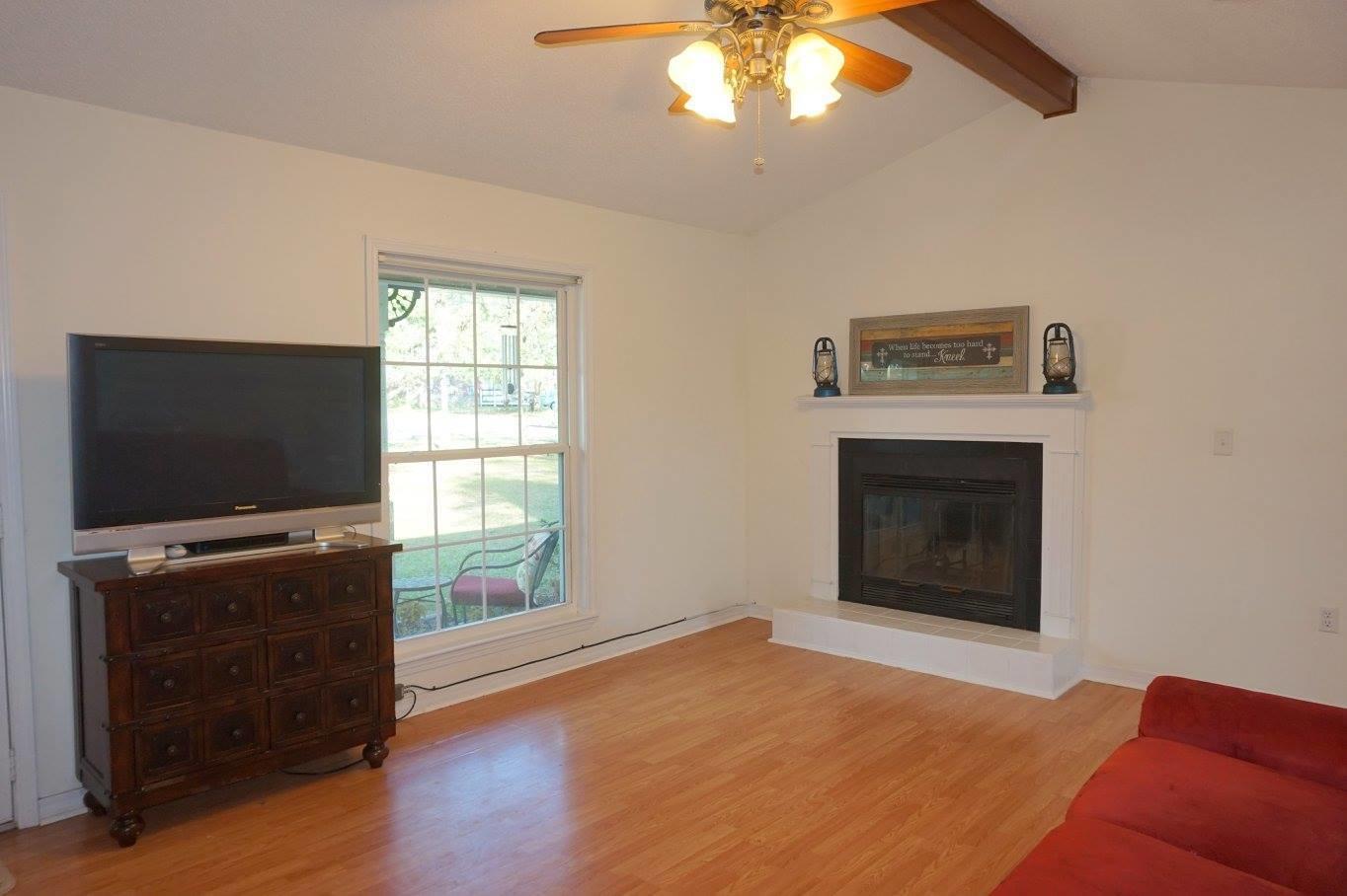 309 John King Road Crestview, FL 32539 - Photo 8 of 23 Gallery Image 8