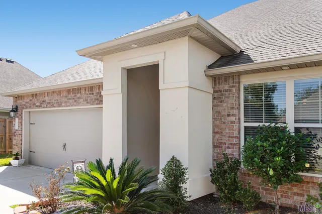 $390,000 | 39402 Park Oak Avenue, Prairieville, LA 70769