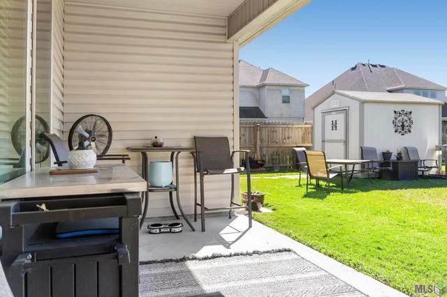 $390,000 | 39402 Park Oak Avenue, Prairieville, LA 70769