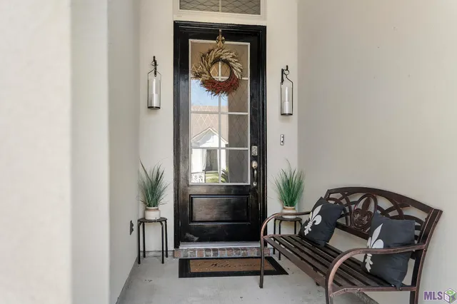 $390,000 | 39402 Park Oak Avenue, Prairieville, LA 70769