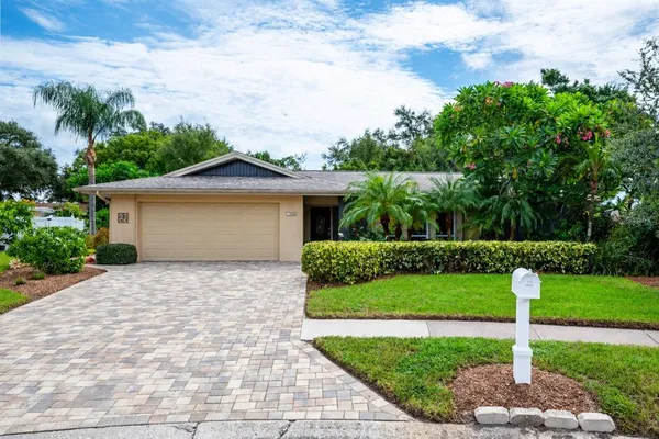 $720,000 | 13906 105th Avenue North, Largo, FL 33774