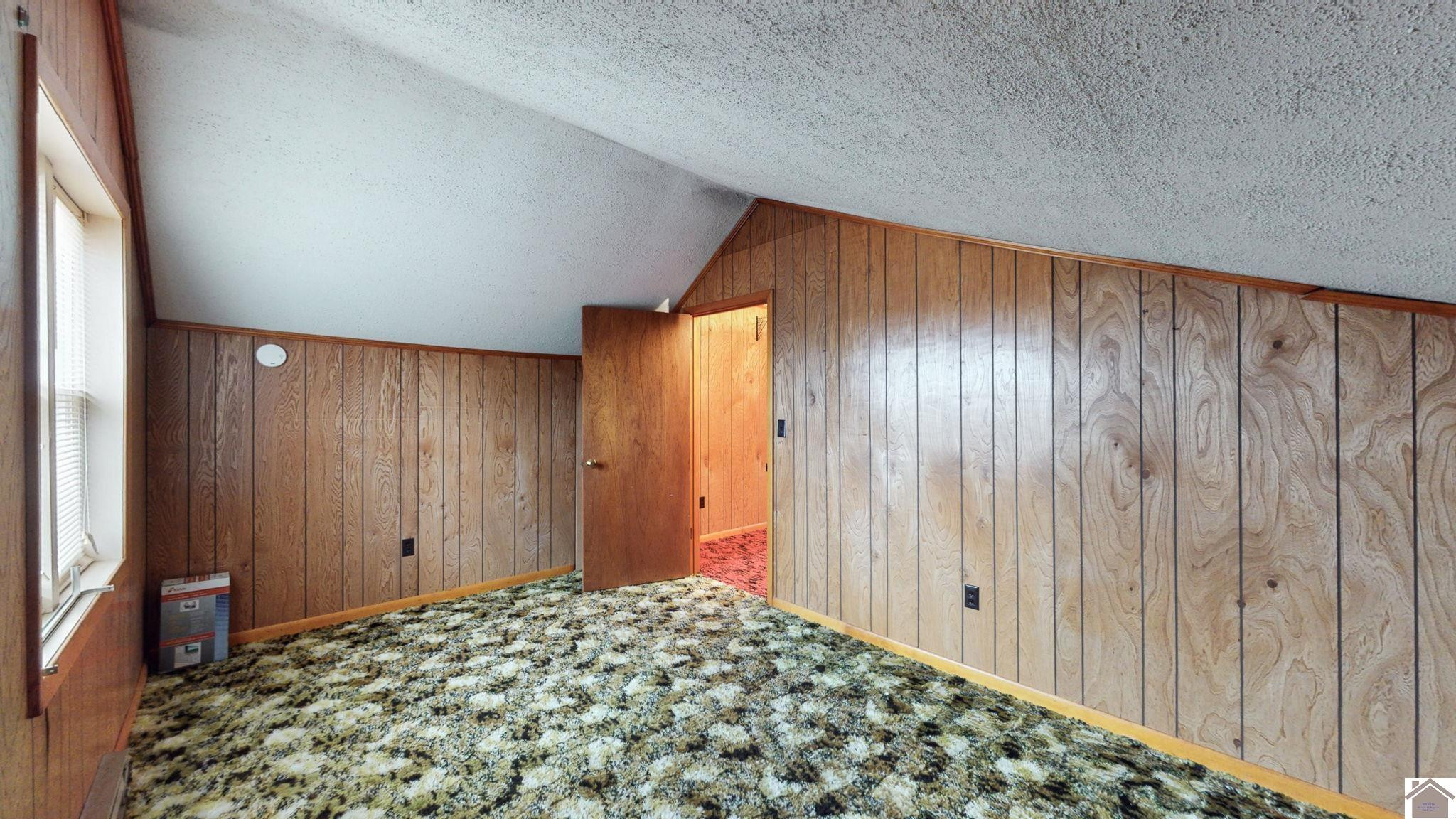 8229 State Rte 129 Fulton, KY 42041 - Photo 41 of 50 Upstairs Bedroom