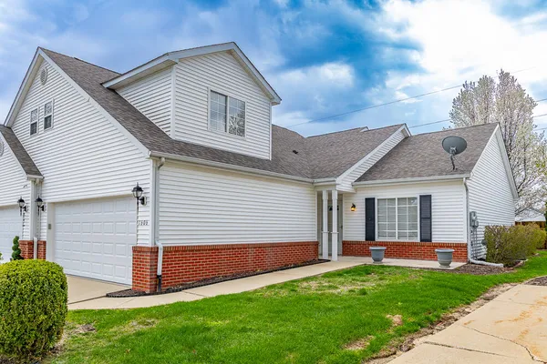 $305,000 | 1606 Geranium Circle, Valparaiso, IN 46383