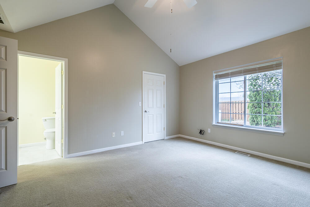 1606 Geranium Circle Valparaiso, IN 46383 - Photo 14 of 33 1000x667