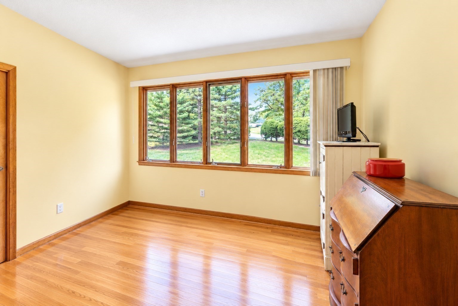 9 West Ridge Drive Sharon, MA 02067 - Photo 22 of 39 Gallery Image 22