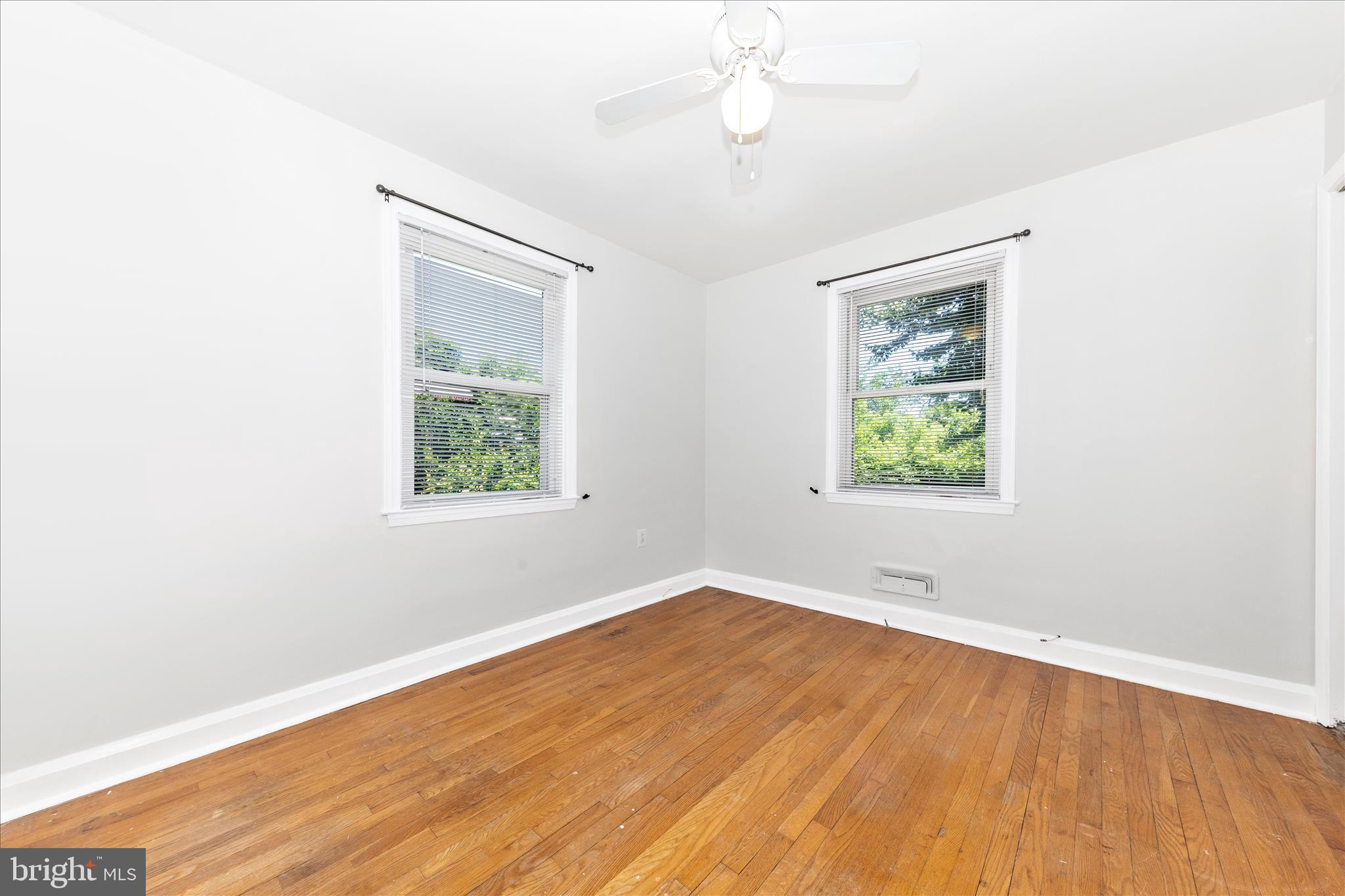 5811 Daybreak Terrace Baltimore, MD 21206 - Photo 25 of 54 Bedroom 3
