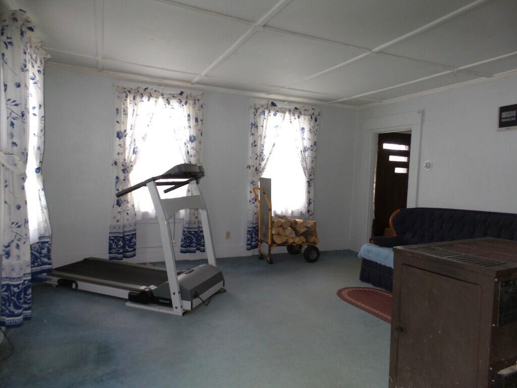 323 Neck Road Benton, ME 04901 - Photo 7 of 23 Living room