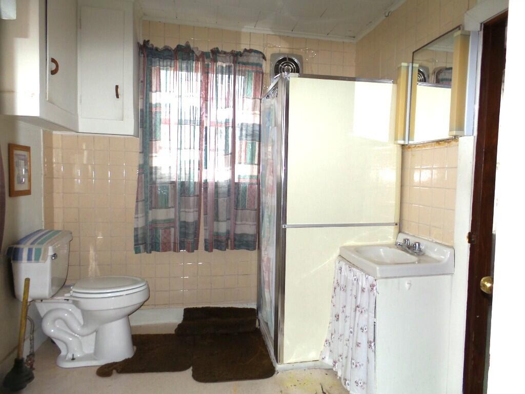 323 Neck Road Benton, ME 04901 - Photo 10 of 23 First floor bath