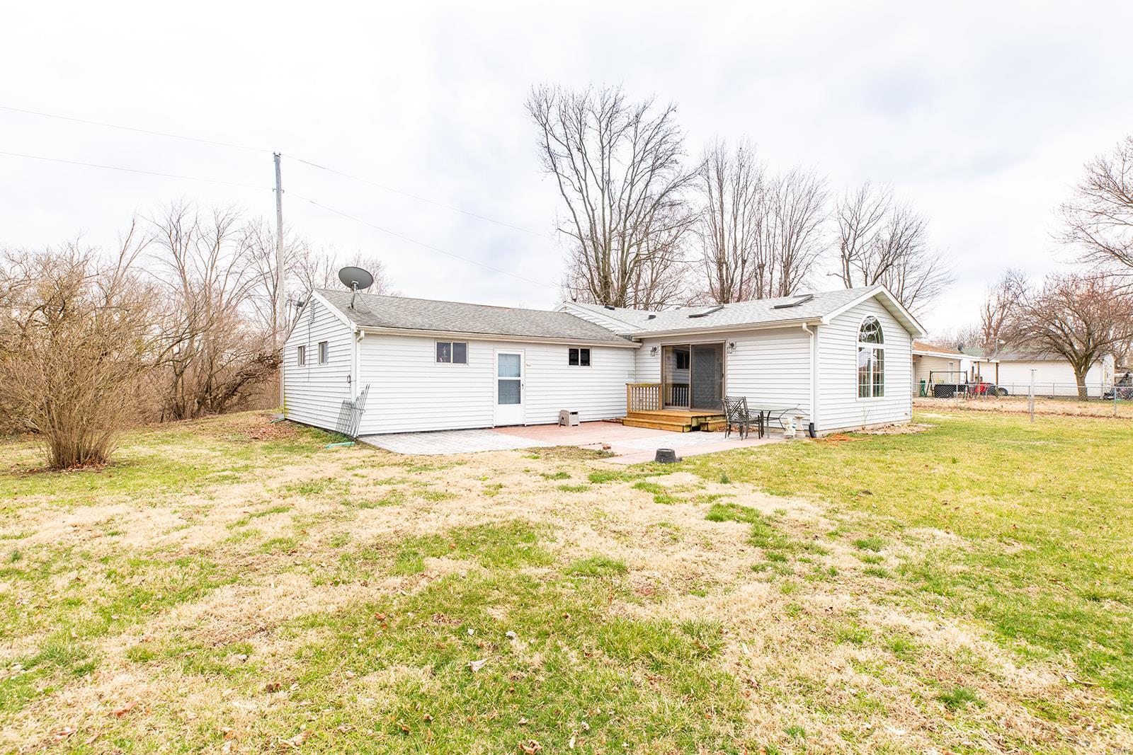 240 Virginia Street Brighton, IL 62012 - Photo 7 of 27 Gallery Image 7