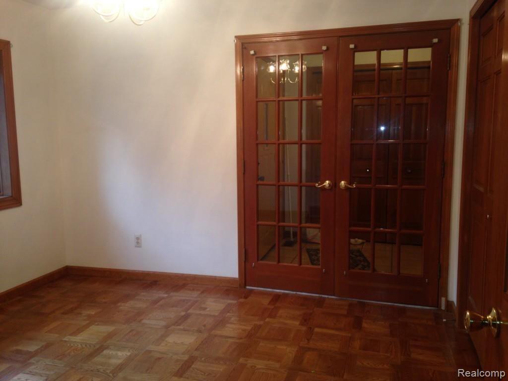 2529 Chicago Road Warren, MI 48092 - Photo 13 of 22 IMG_3620.jpg