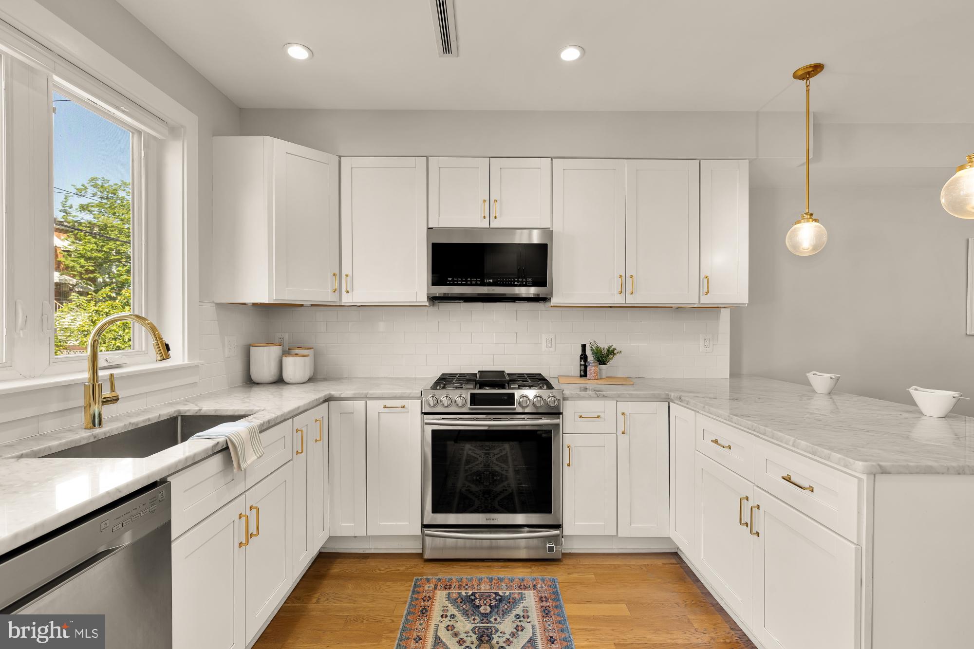 518 23rd Place Northeast Washington, DC 20002 - Photo 10 of 36