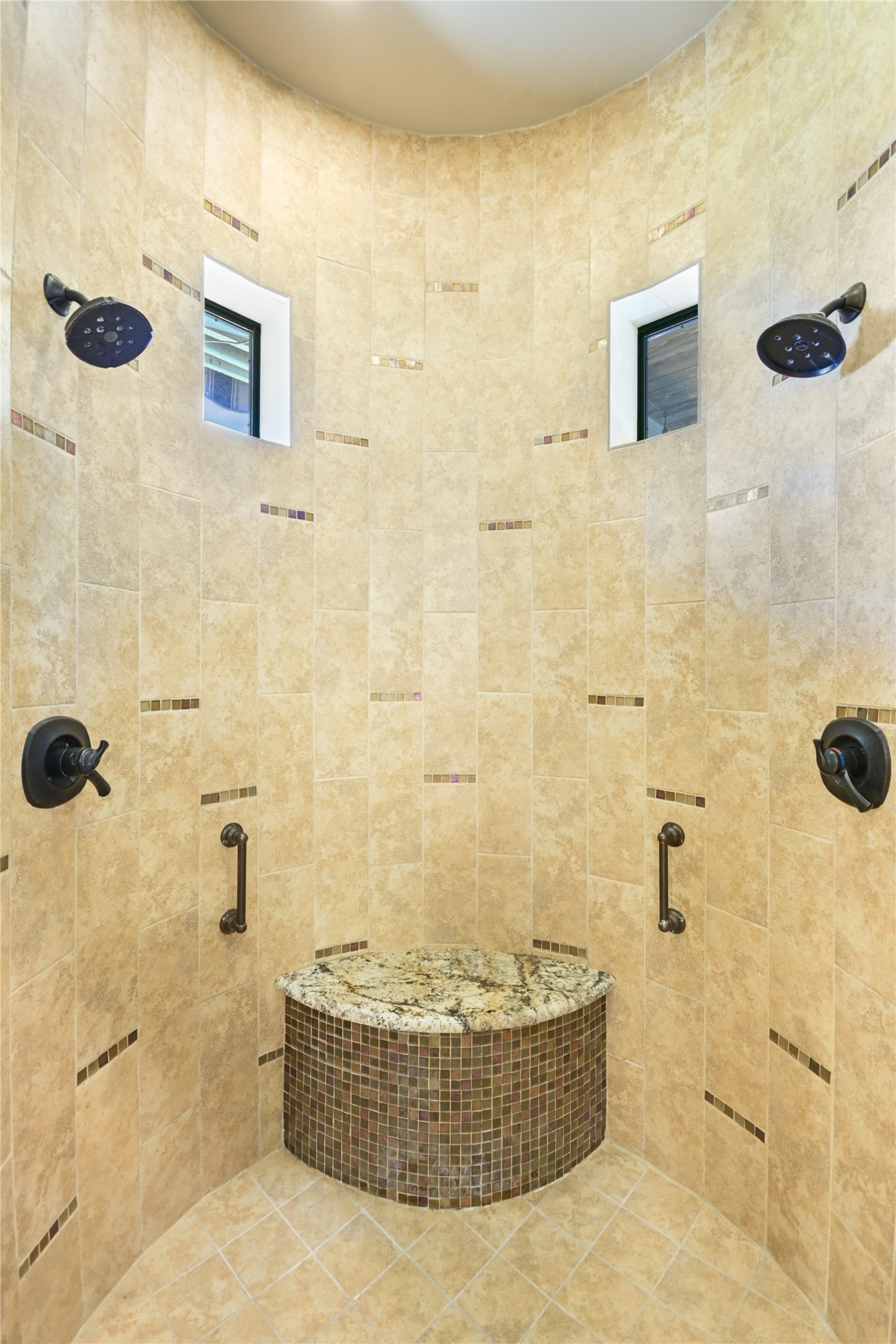 228 Puzzle Pass Spring Branch, TX 78070 - Photo 21 of 35 Primary shower is spacious & bright.
