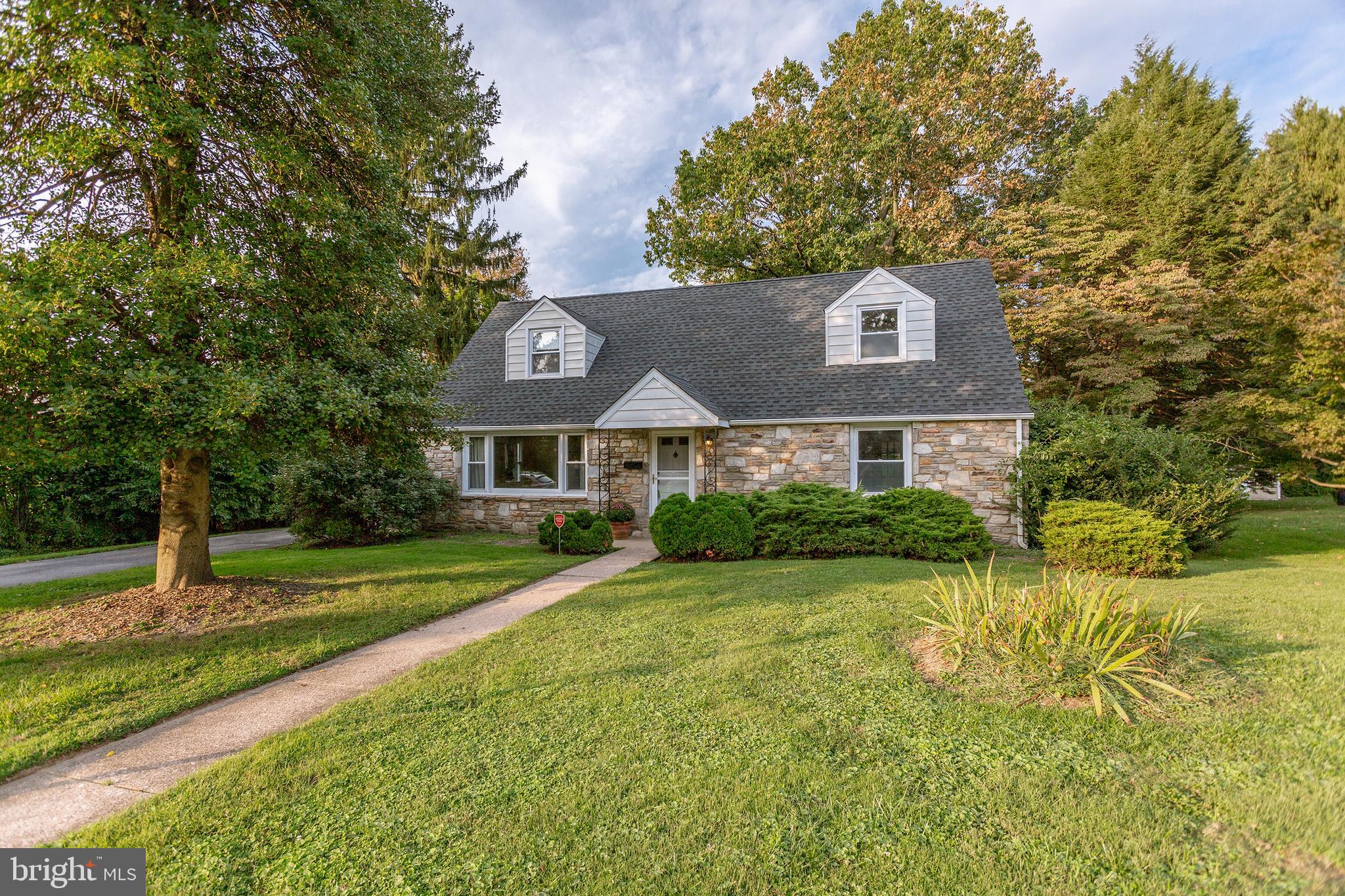 1209 Larchwood Road Flourtown, PA 19031 - Photo 2 of 23