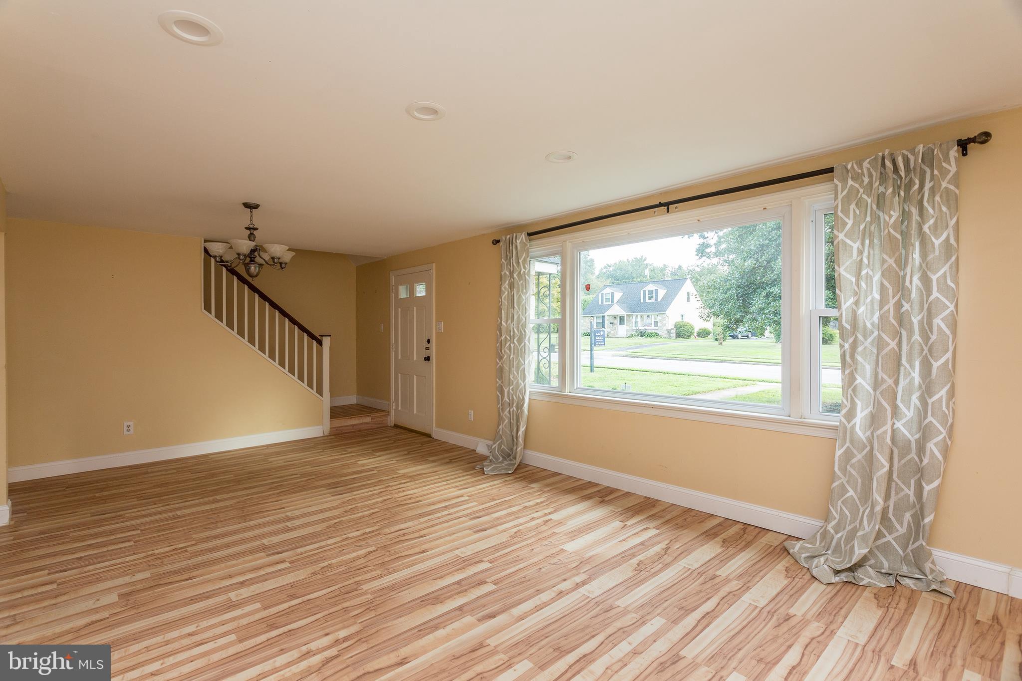 1209 Larchwood Road Flourtown, PA 19031 - Photo 6 of 23