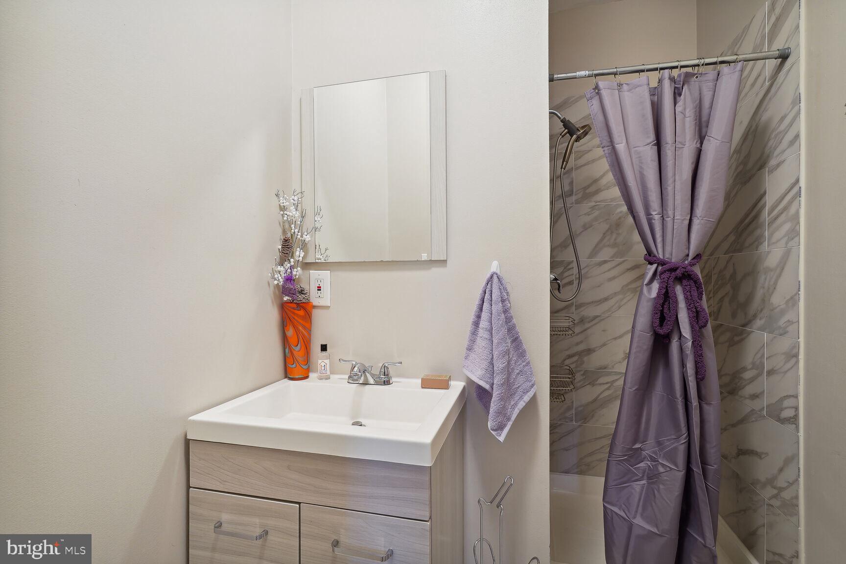1311 Potomac Avenue Southeast Washington, DC 20003 - Photo 17 of 26