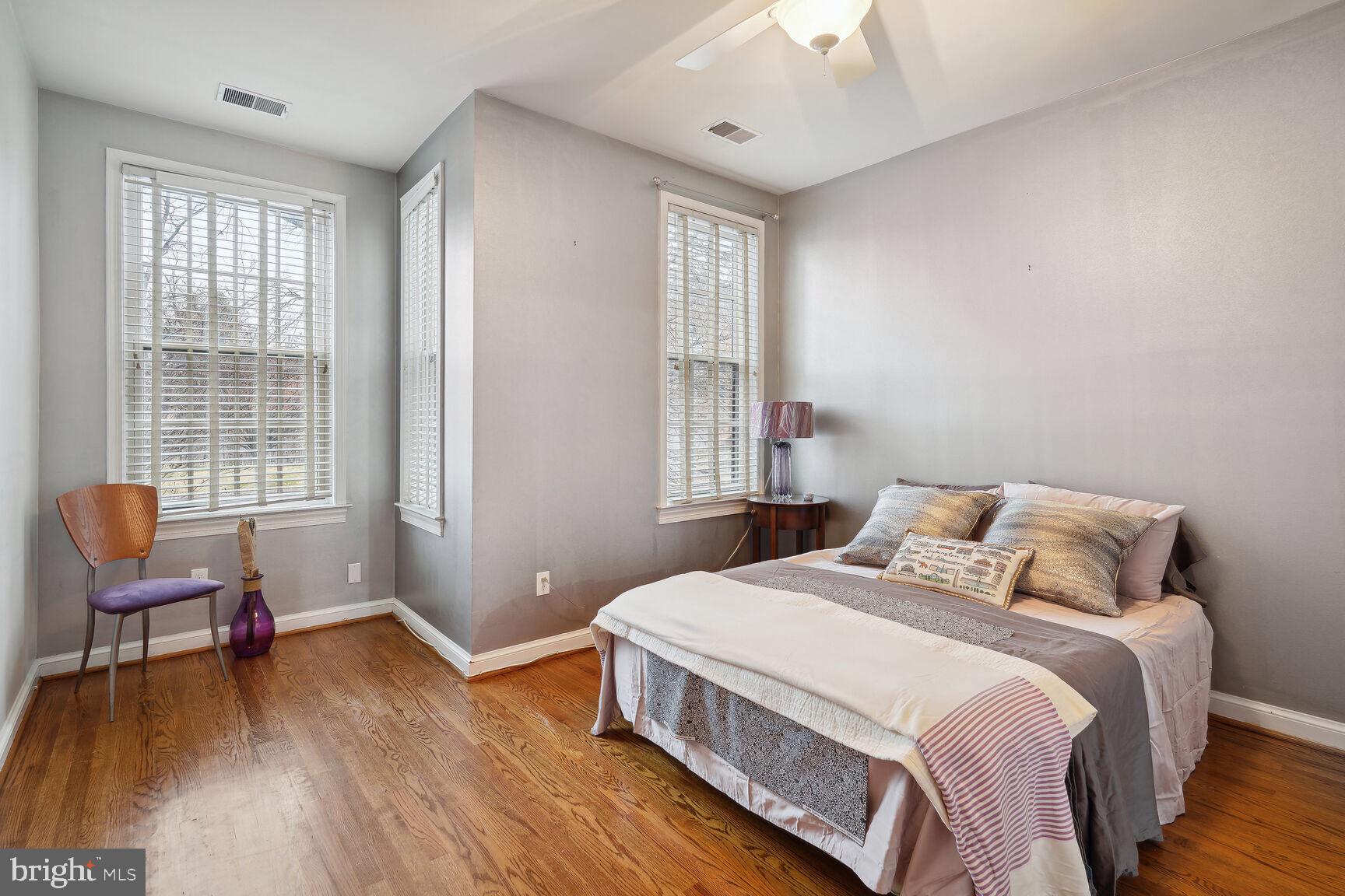 1311 Potomac Avenue Southeast Washington, DC 20003 - Photo 19 of 26