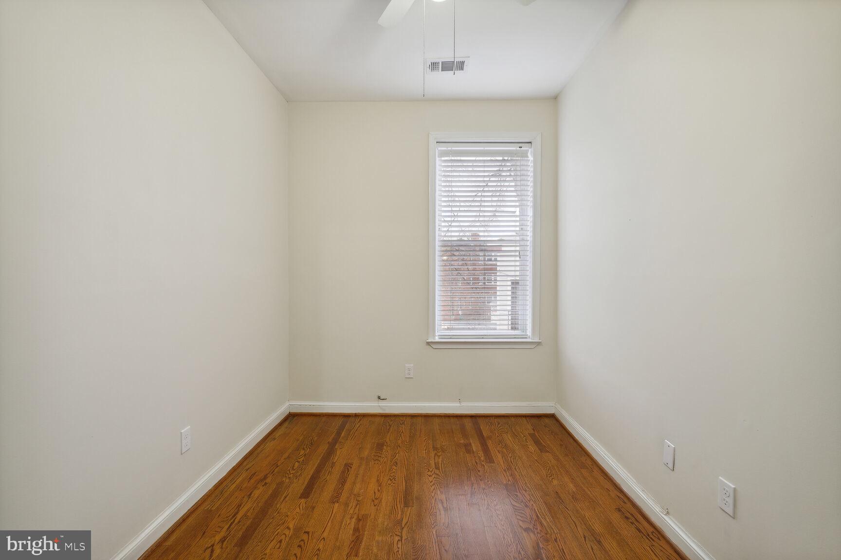1311 Potomac Avenue Southeast Washington, DC 20003 - Photo 20 of 26