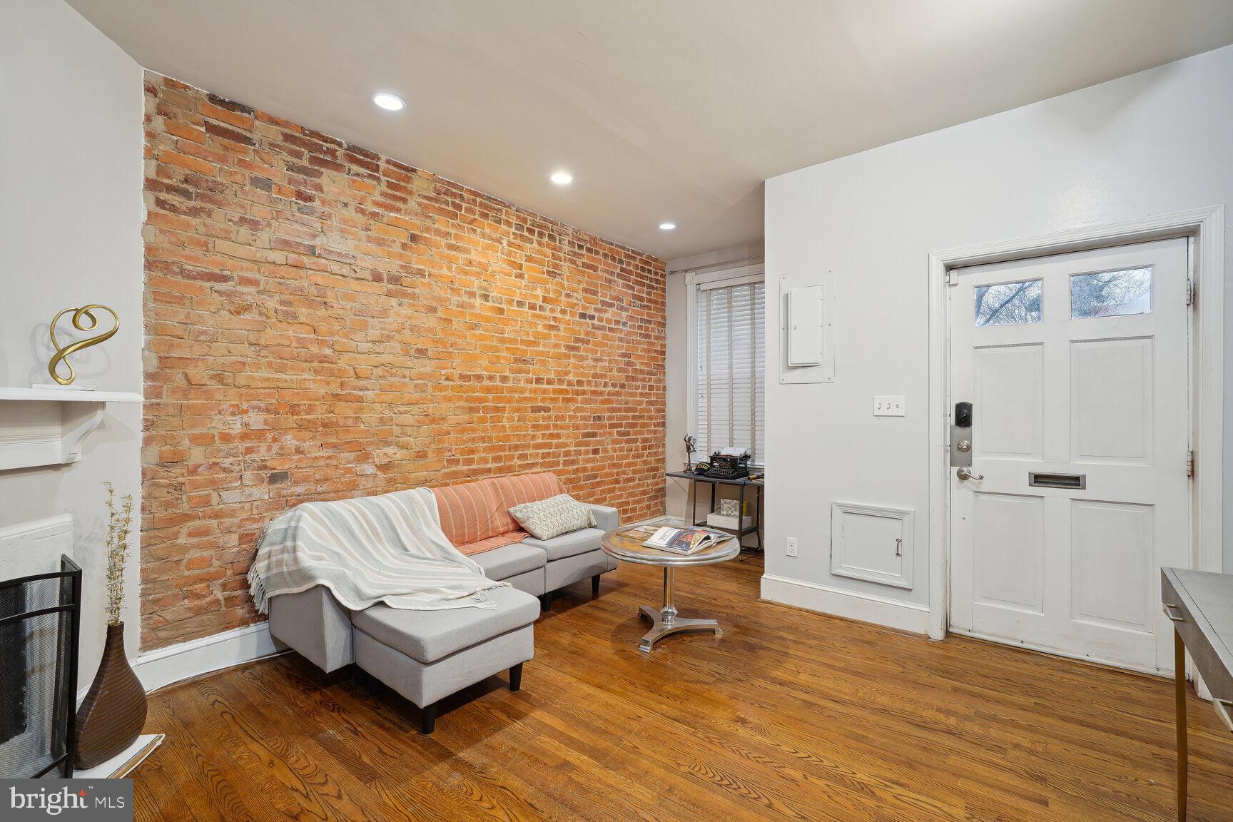 1311 Potomac Avenue Southeast Washington, DC 20003 - Photo 4 of 26