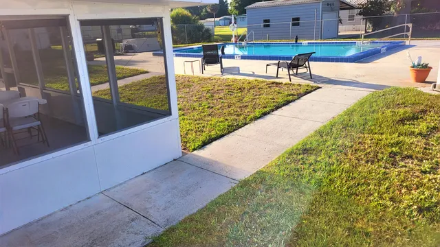 $115,000 | 1339 Old Lakeport Road Northwest, Unit 14, Moore Haven, FL 33471