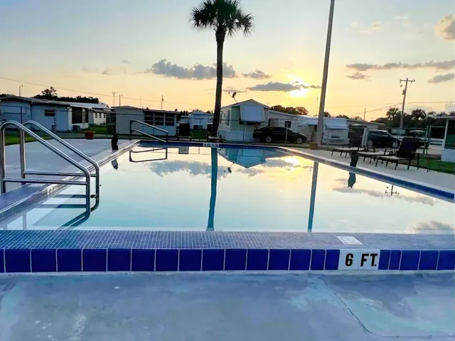 $115,000 | 1339 Old Lakeport Road Northwest, Unit 14, Moore Haven, FL 33471