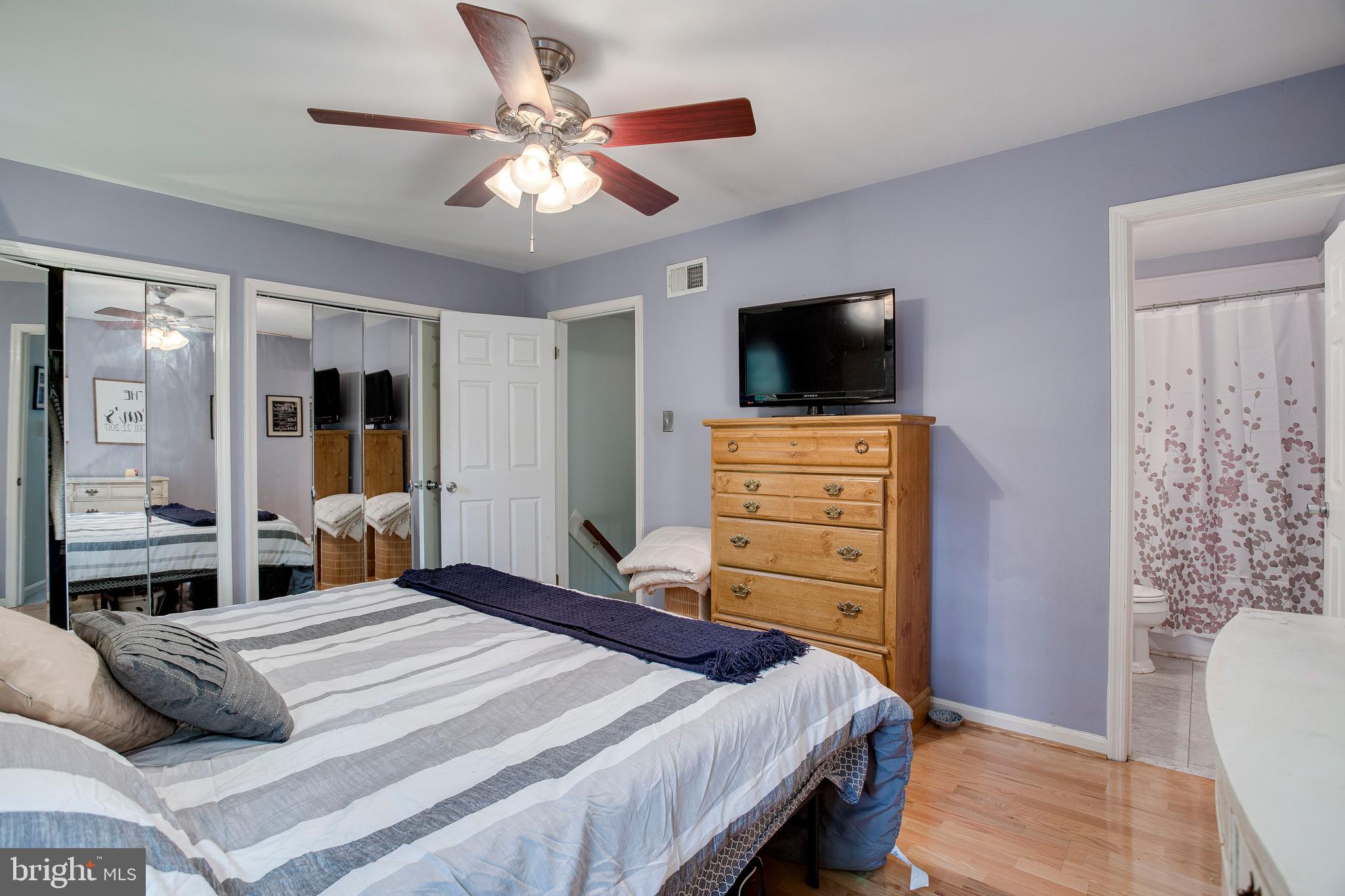 1123 Ingate Road Baltimore, MD 21227 - Photo 15 of 28 Tastefully painted MBR w/full bath + ceiling fan