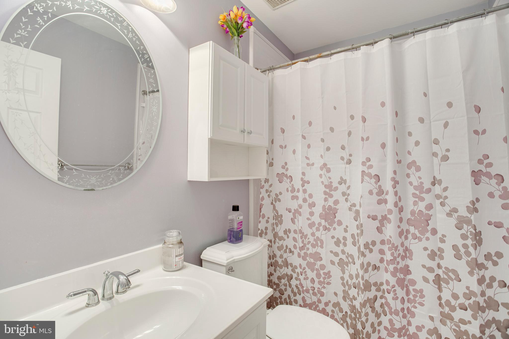 1123 Ingate Road Baltimore, MD 21227 - Photo 16 of 28 FULL bath in MBR w/tub + shower