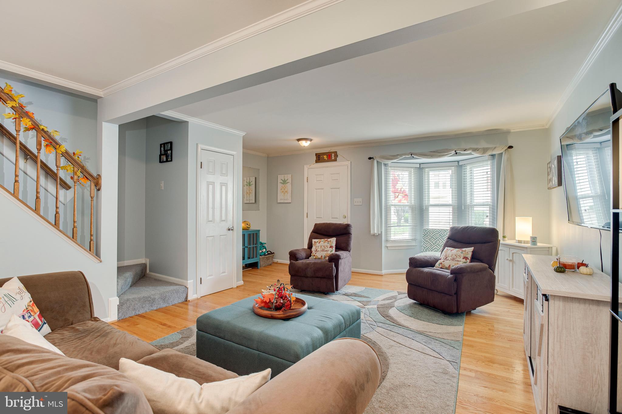 1123 Ingate Road Baltimore, MD 21227 - Photo 6 of 28 Bay Window adds lots of natural lighting