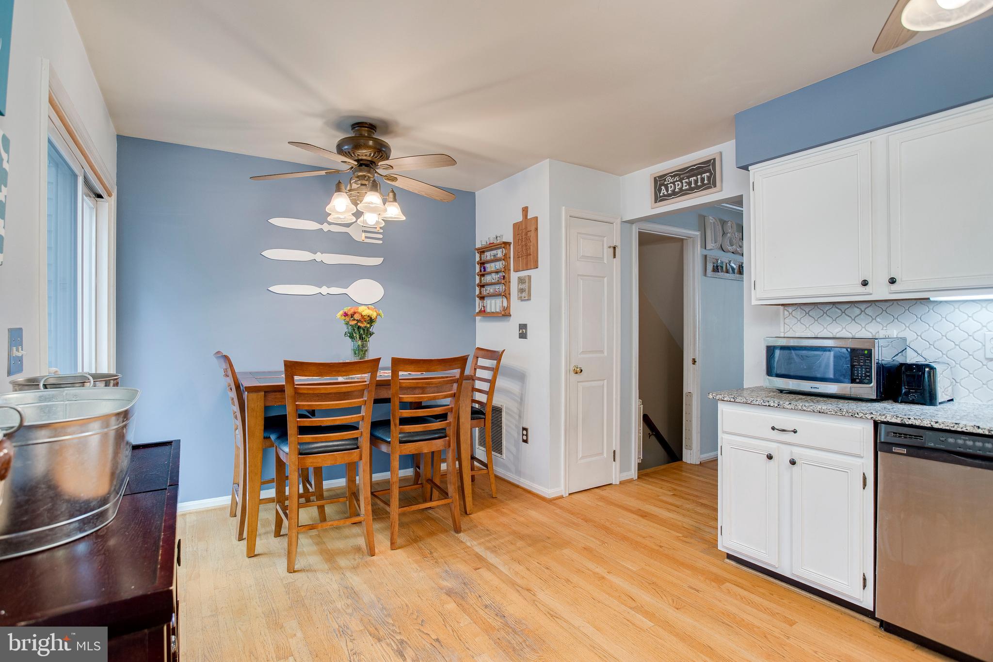 1123 Ingate Road Baltimore, MD 21227 - Photo 10 of 28 Eating area in kitchen