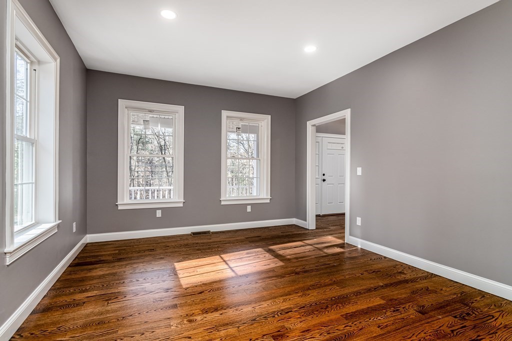 117 Center Road Shirley, MA 01464 - Photo 7 of 42