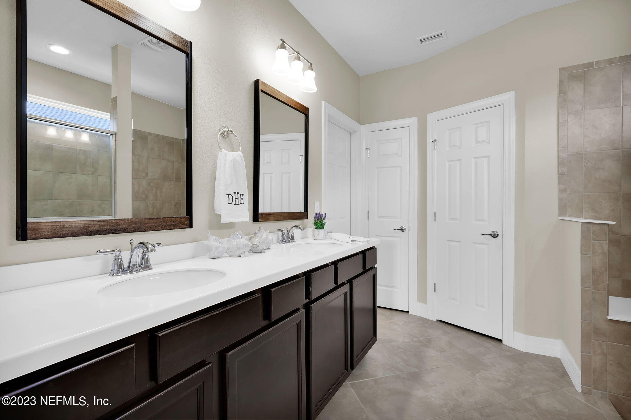 39 Lakefront Lane St. Augustine, FL 32095 - Photo 22 of 66 Primary Bathroom