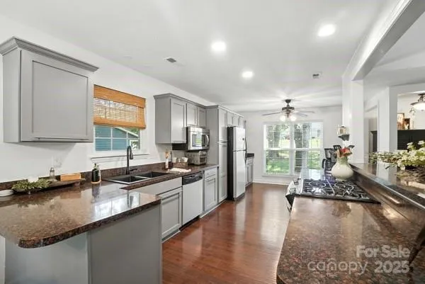 $428,000 | 11419 Vista Haven Drive, Charlotte, NC 28226