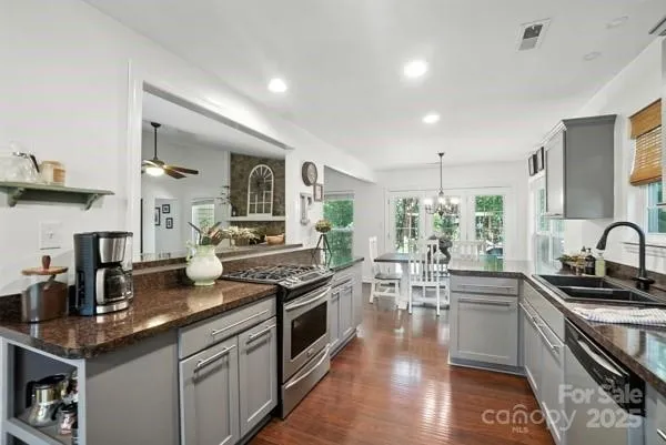 $428,000 | 11419 Vista Haven Drive, Charlotte, NC 28226