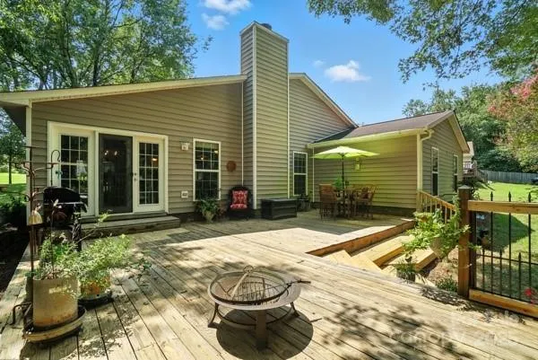 $428,000 | 11419 Vista Haven Drive, Charlotte, NC 28226