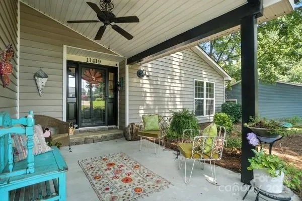 $428,000 | 11419 Vista Haven Drive, Charlotte, NC 28226