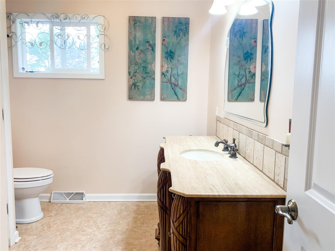 10347 South Bray Road Clio, MI 48420 - Photo 18 of 27 1890610-17.JPG