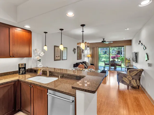 $1,299,000 | 69-1033 Nawahine Place, Unit 21B, Waikoloa, HI 96738
