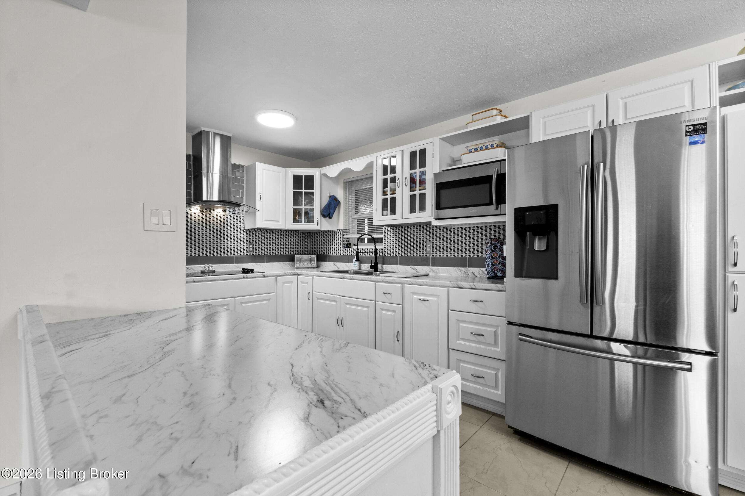 7803 Rochelle Road Louisville, KY 40228 - Photo 14 of 39 DSC01556