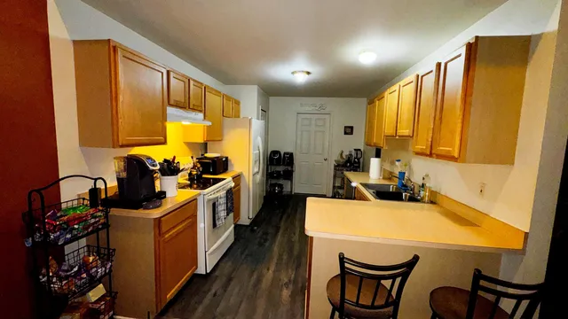 $217,000 | 33180 Forest Park Drive, Wayne, MI 48184