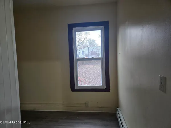 $1,500 | 288 1st Street, Unit 2, Albany, NY 12206