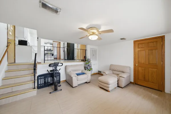 $290,000 | 7705 80th Place, Bridgeview, IL 60455