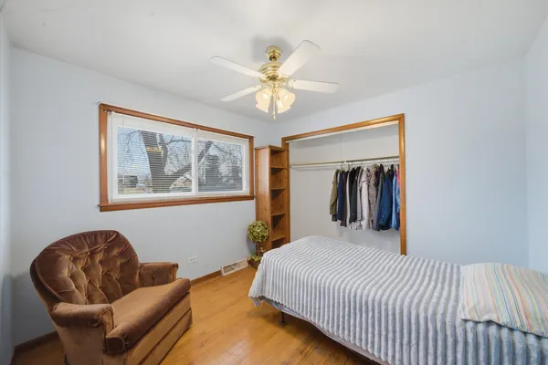 $290,000 | 7705 80th Place, Bridgeview, IL 60455