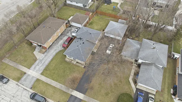 $290,000 | 7705 80th Place, Bridgeview, IL 60455