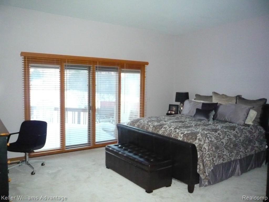 31136 Country Ridge Circle Farmington, MI 48331 - Photo 10 of 26 P1040157.jpg