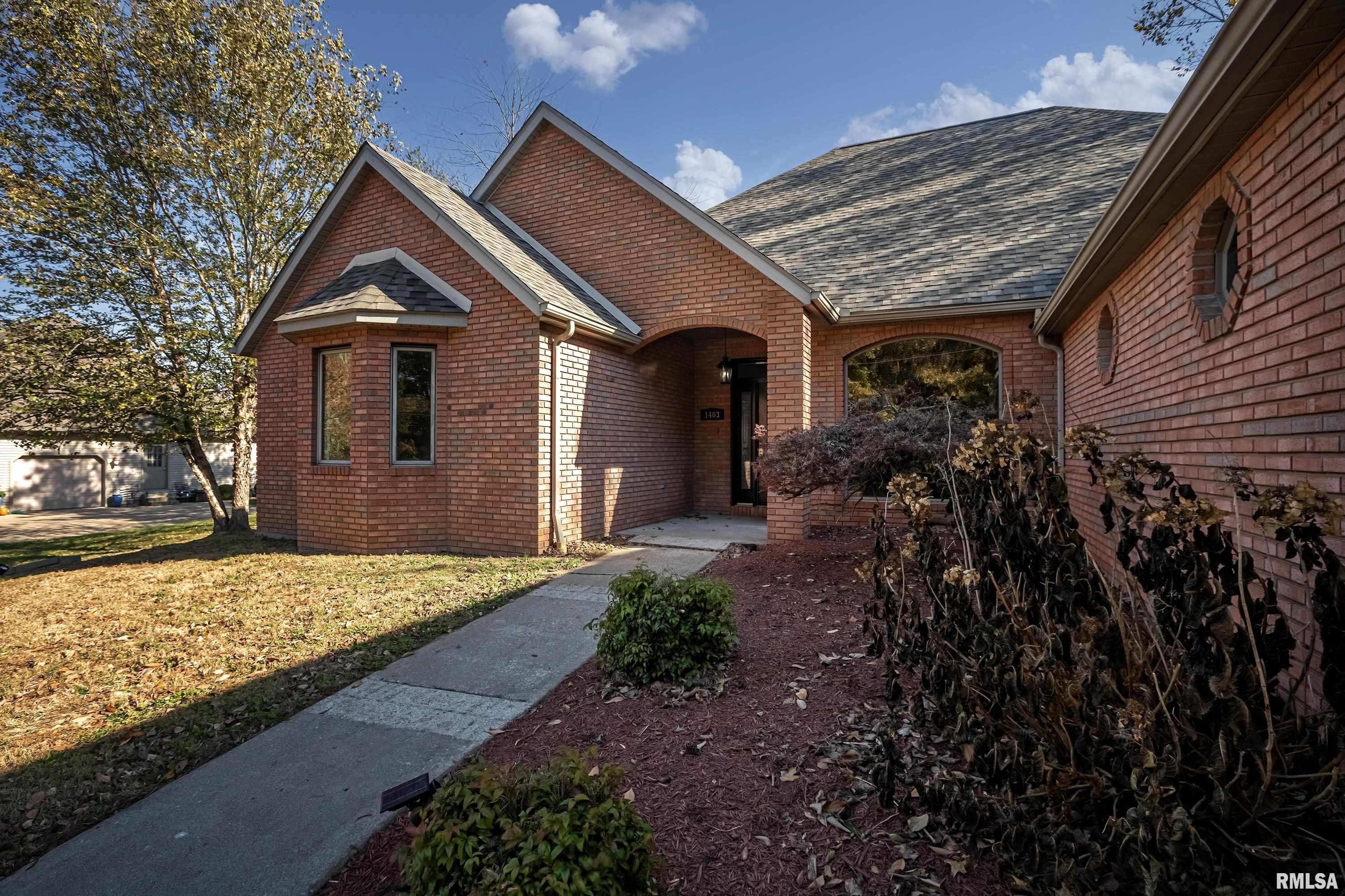 1403 South Fosse Road Marion, IL 62959 - Photo 4 of 39 Gallery Image 4