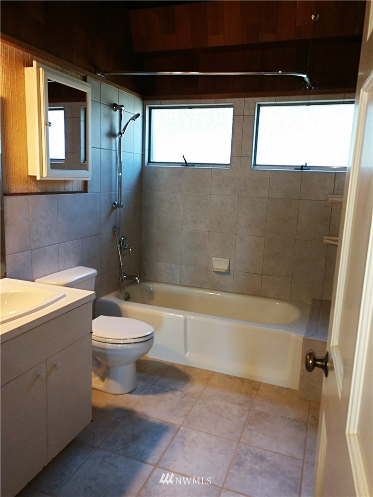 741 Fairmount Road Port Townsend, WA 98368 - Photo 24 of 38 Gallery Image 24
