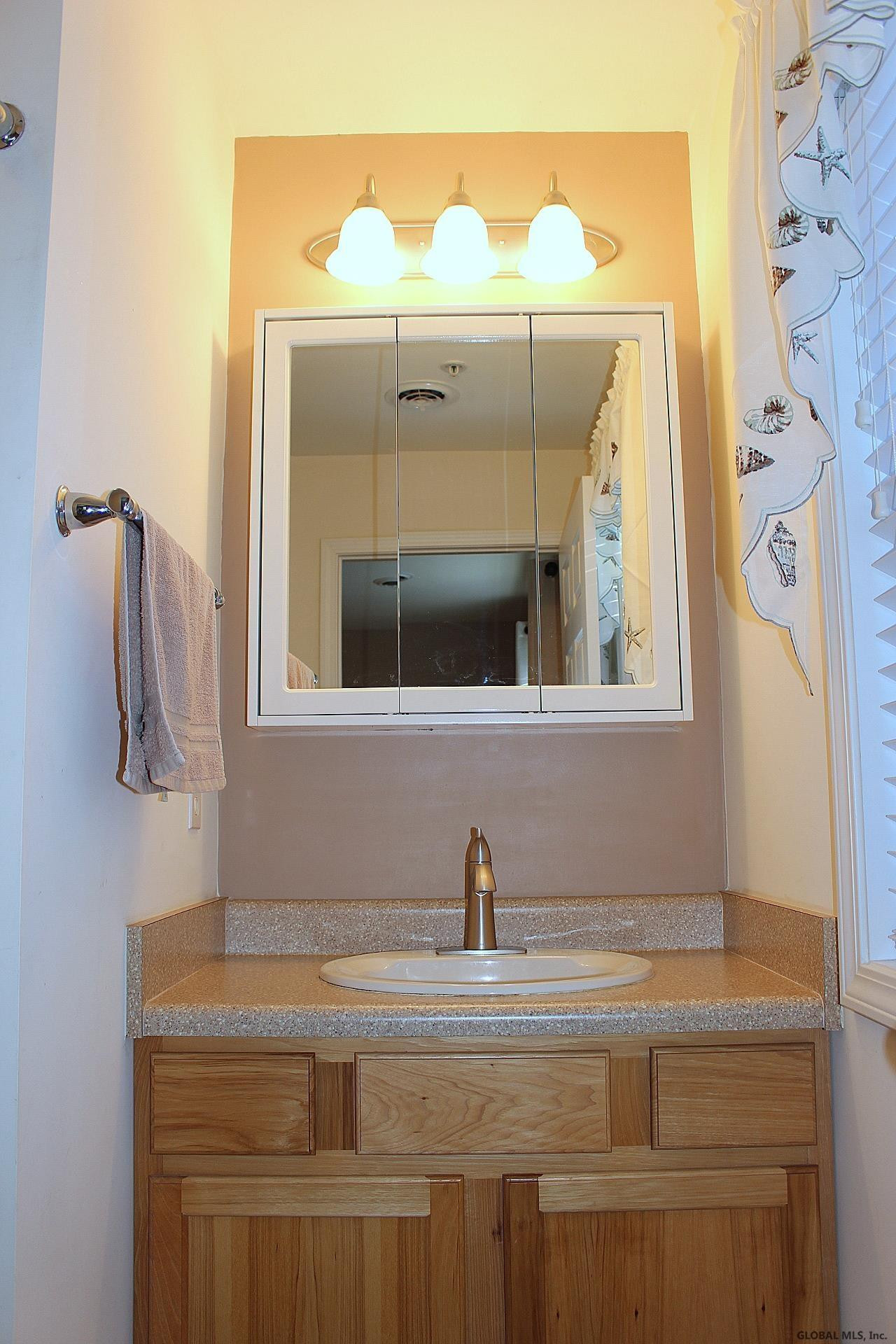 2000 Curry Road, Unit 27 Rotterdam, NY 12303 - Photo 17 of 28 Photo 17