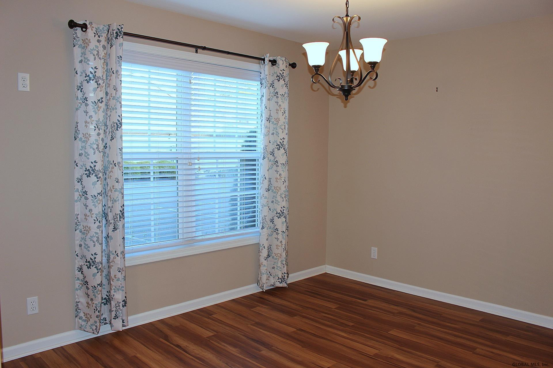 2000 Curry Road, Unit 27 Rotterdam, NY 12303 - Photo 5 of 28 Photo 5