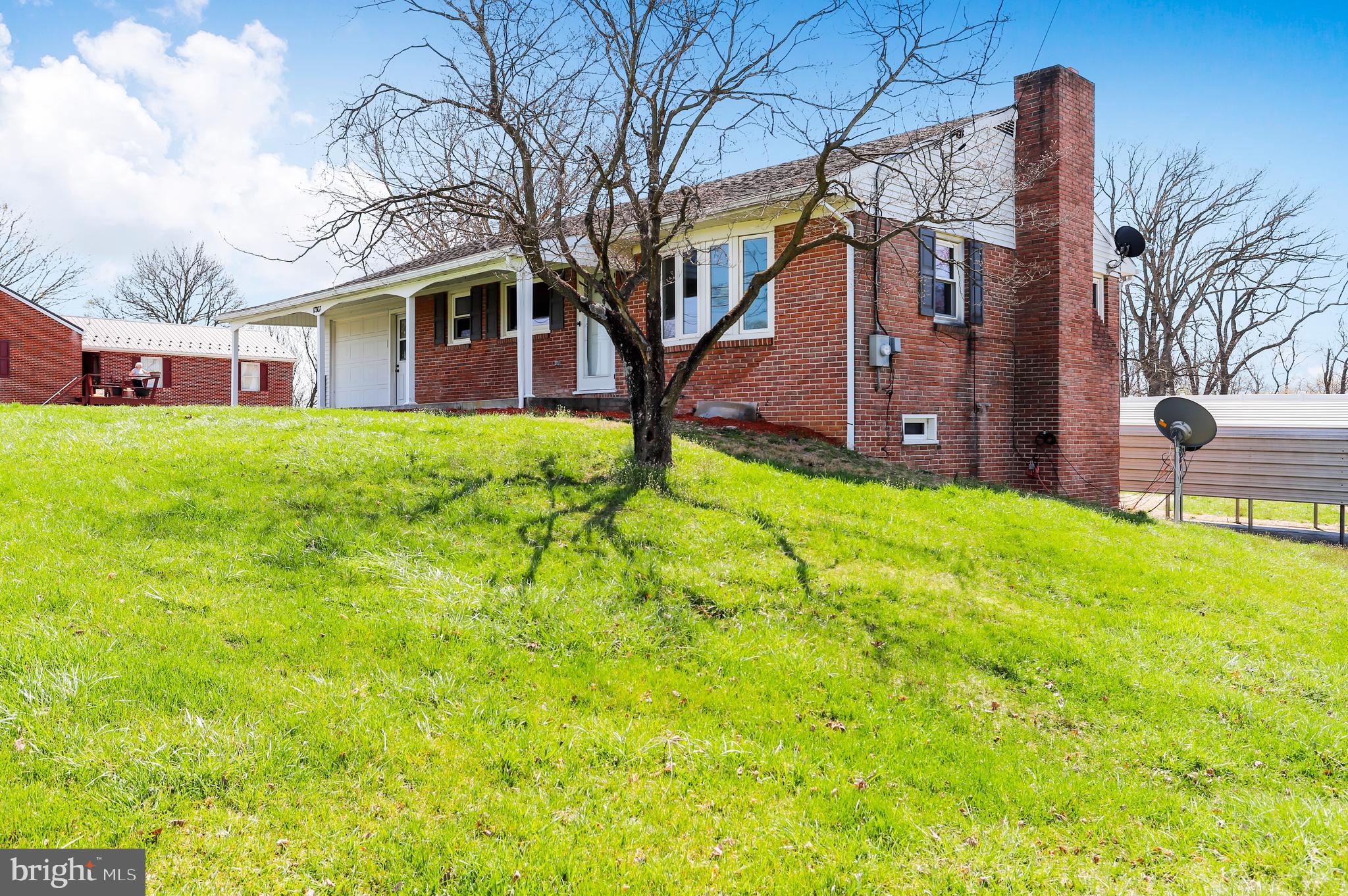 17307 Lappans Road Fairplay, MD 21733 - Photo 4 of 38 Gallery Image 4