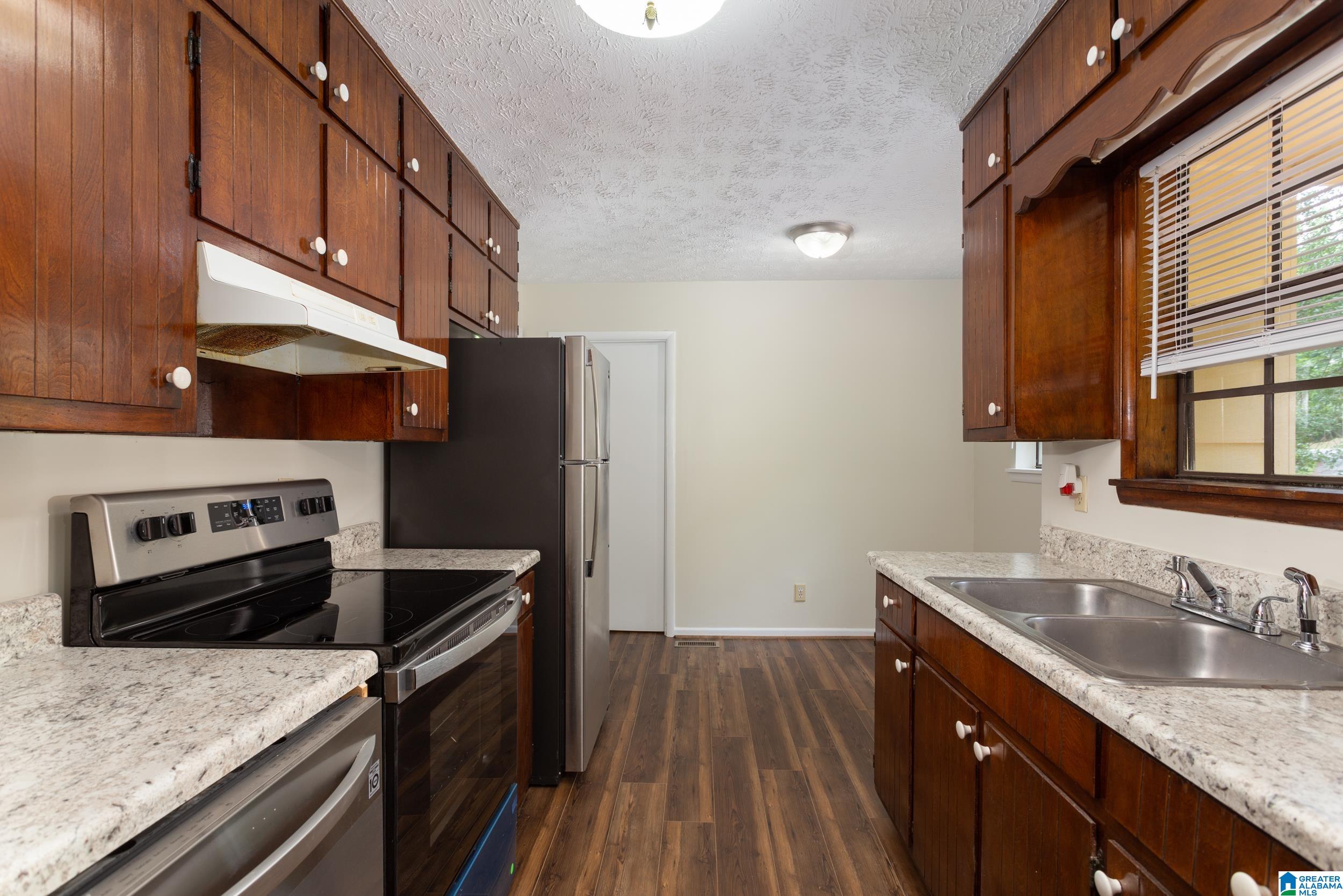 514 West 64th Street Anniston, AL 36206 - Photo 12 of 33